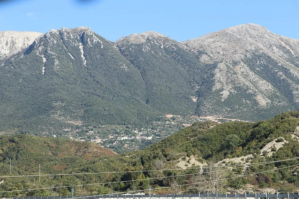 Hiking trail Nivica-Bolena