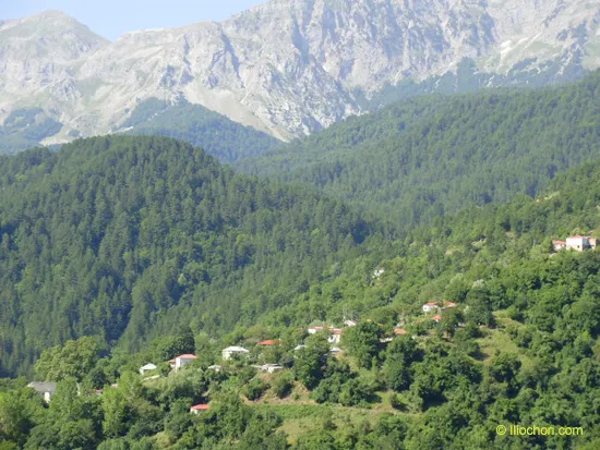 Kataraktes Iliochori Trail
