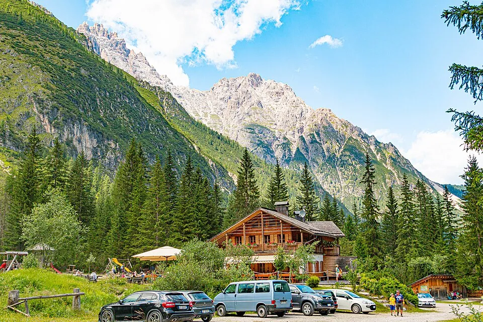 Alta via n. 4 delle Dolomiti - Dolomiten-Höhenweg Nr. 4